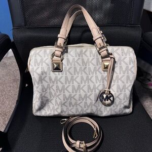 Micheal Kors Grayson Satchel
